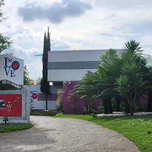 So 4 Motel para Casais
